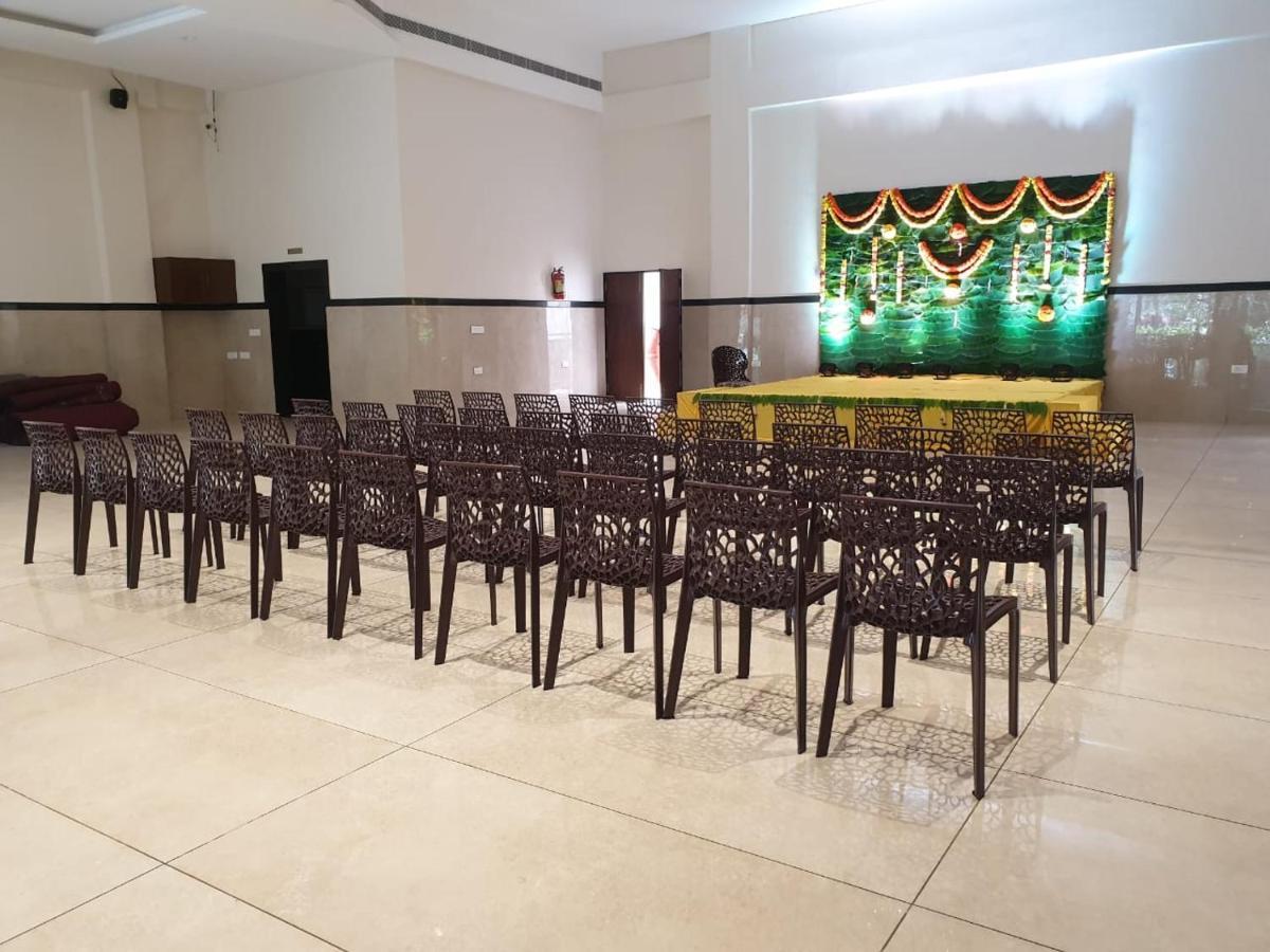 Hotel S-Inn Pālakollu Εξωτερικό φωτογραφία