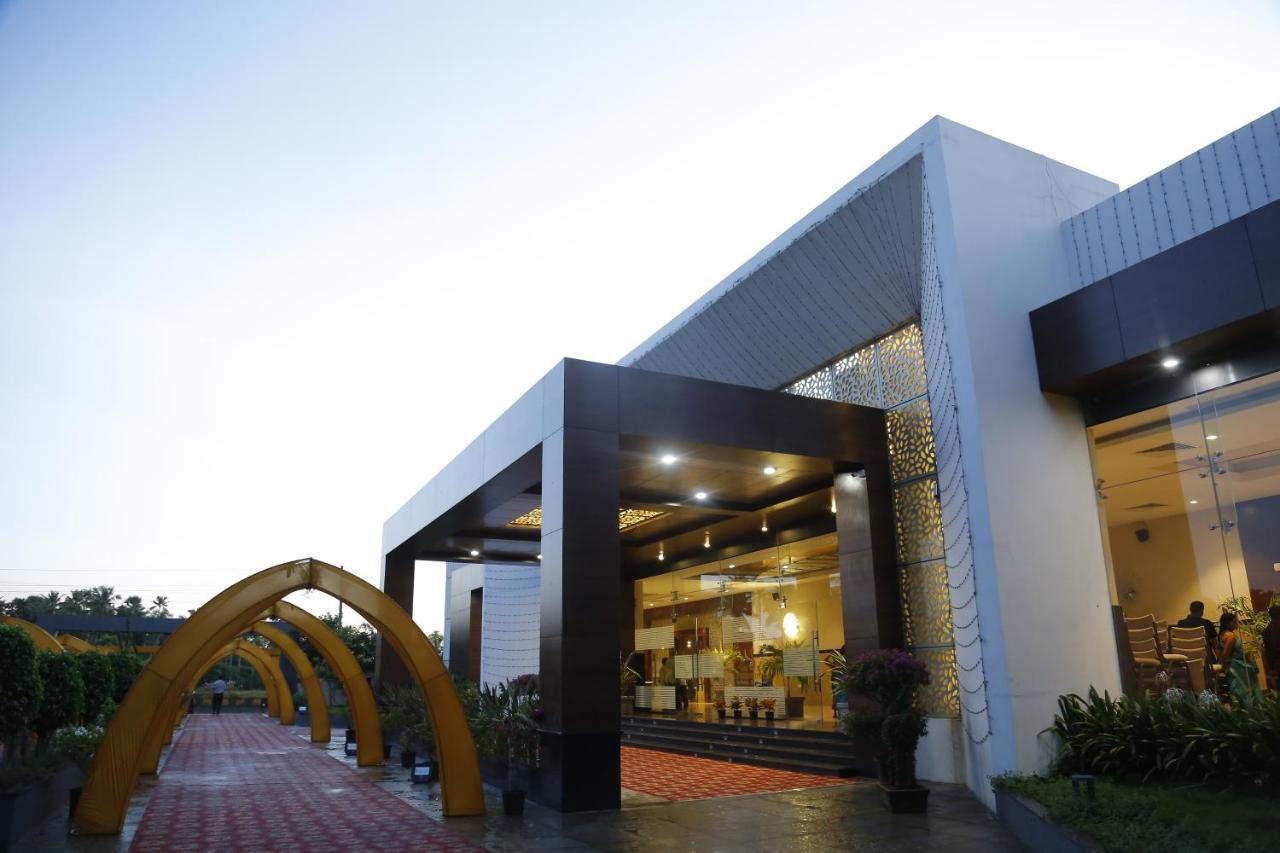 Hotel S-Inn Pālakollu Εξωτερικό φωτογραφία